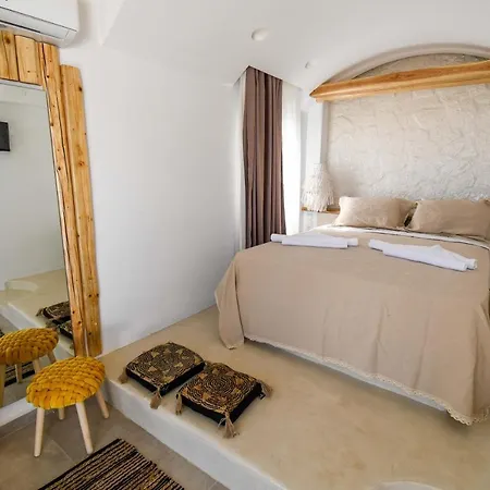 Aggeliki's Diamond Aparthotel