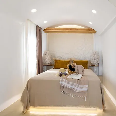 Aggeliki's Diamond Aparthotel Agia Anna (Naxos)