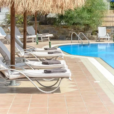 Aggeliki's Diamond Aparthotel 4*
