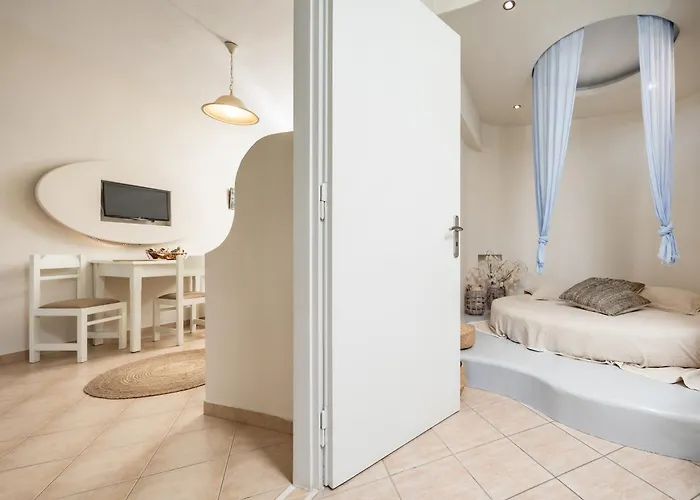 Aggeliki's Diamond 4* Agia Anna (Naxos)